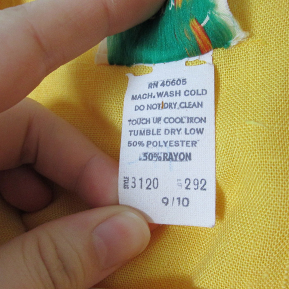 Vintage 70s yellow dress with belt Jenni - Picture 6 of 7